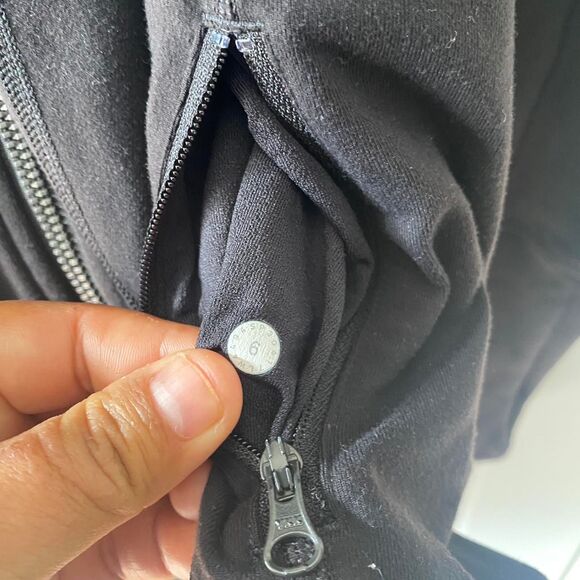 Lululemon Women's Black and Grey Jacket - Picture 5 of 8